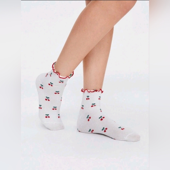 2 Pairs Of Women Mid-Calf Socks - Picture 1 of 3